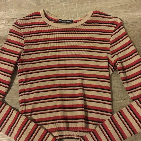 Brandy Melville santana top - Picture 2 of 3